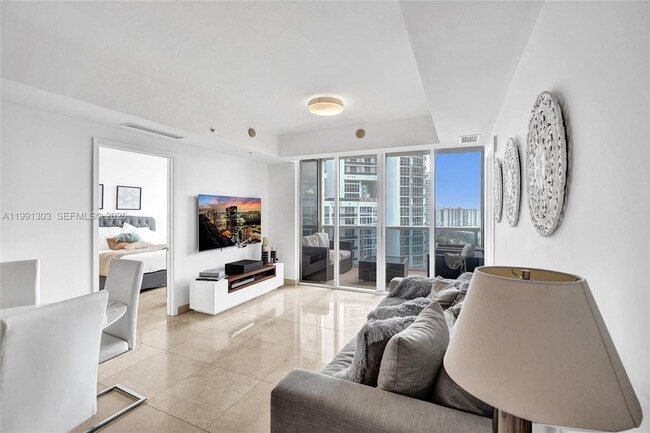 Building Photo - 18201 Collins Ave Unit 2007