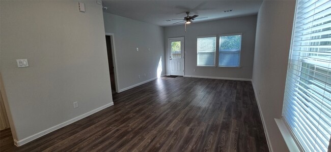 Photo - 16834 Pandora Wy