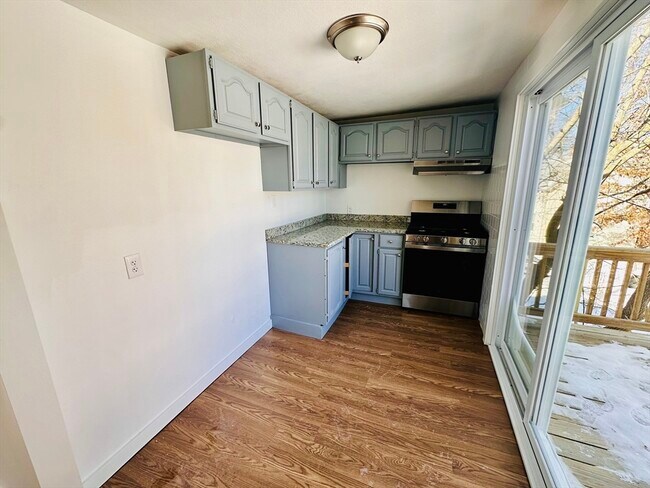 Photo - 12 Thorndike St Unidad 2