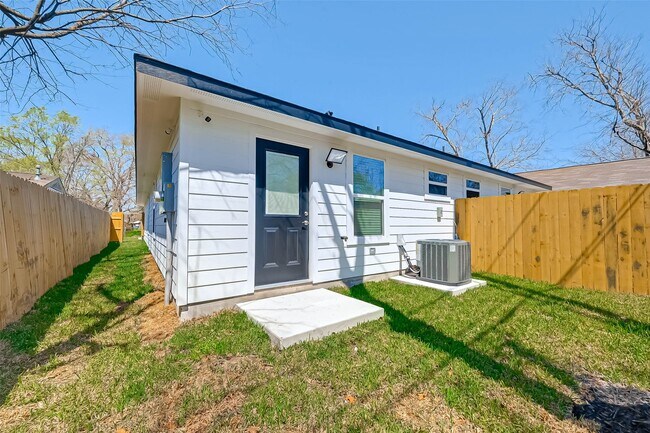 Photo - 7339 Krueger Rd