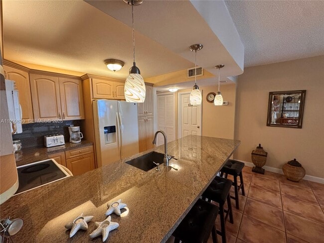 Photo - 3725 S Ocean Dr Unit 421