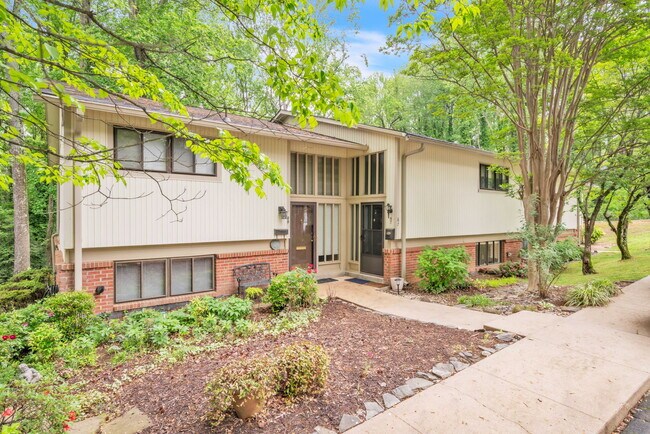 Building Photo - 87 Briarview Cir Rental
