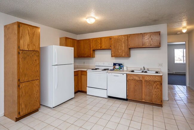 Photo - 2 Bedroom, Single-story Townhomes for rent... Unit 1684 S. 15th Ave W