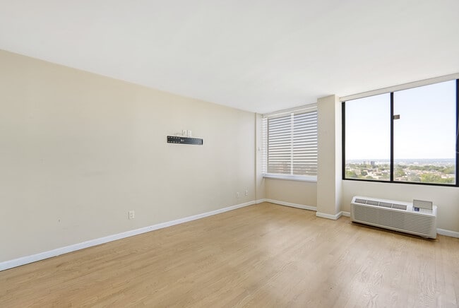 Photo - 200 Winston Dr Unit 2019