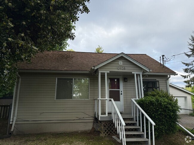 Building Photo - Spacious 3BR + Loft | 2.5BA | Large Yard |...