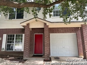 Building Photo - 938 Canyon Ridge Dr