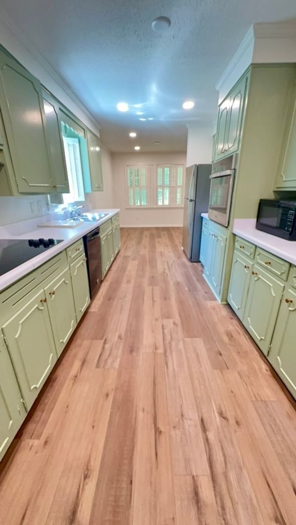 Photo - Renovated 5BR Home Minutes from Downtown Columbia | Two Full Kitchens + Fenced Yard ~ Available M...