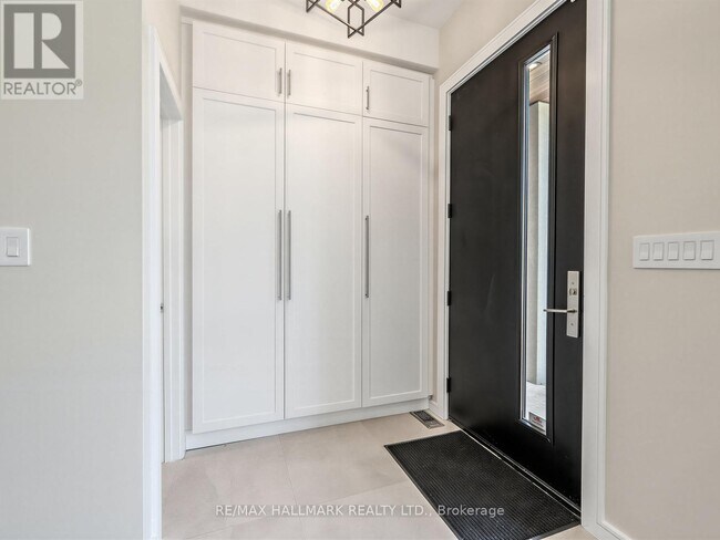 Photo - 92 Craiglee Dr