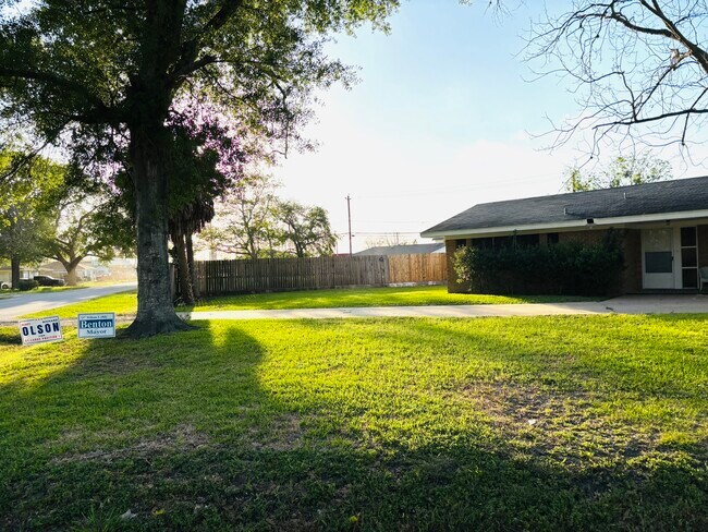 Photo - 4901 Timber Ln