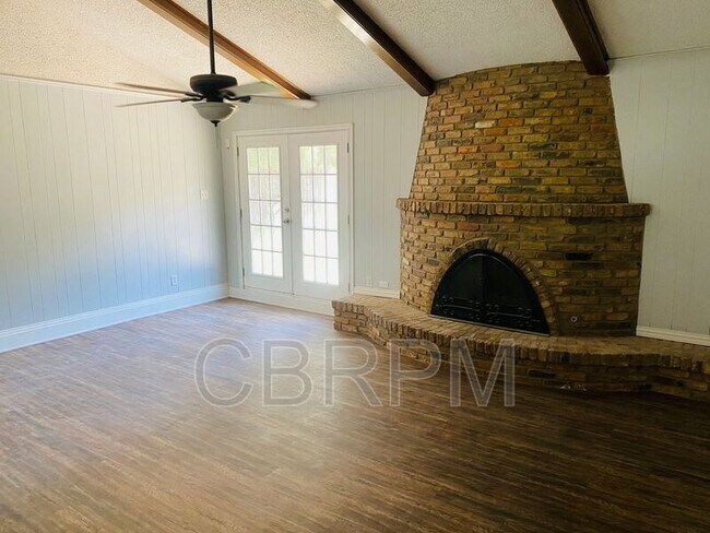 Photo - 4403 58th St