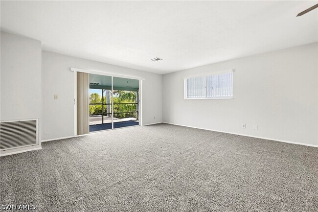 Photo - 1376 Chesapeake Ave Unit 2