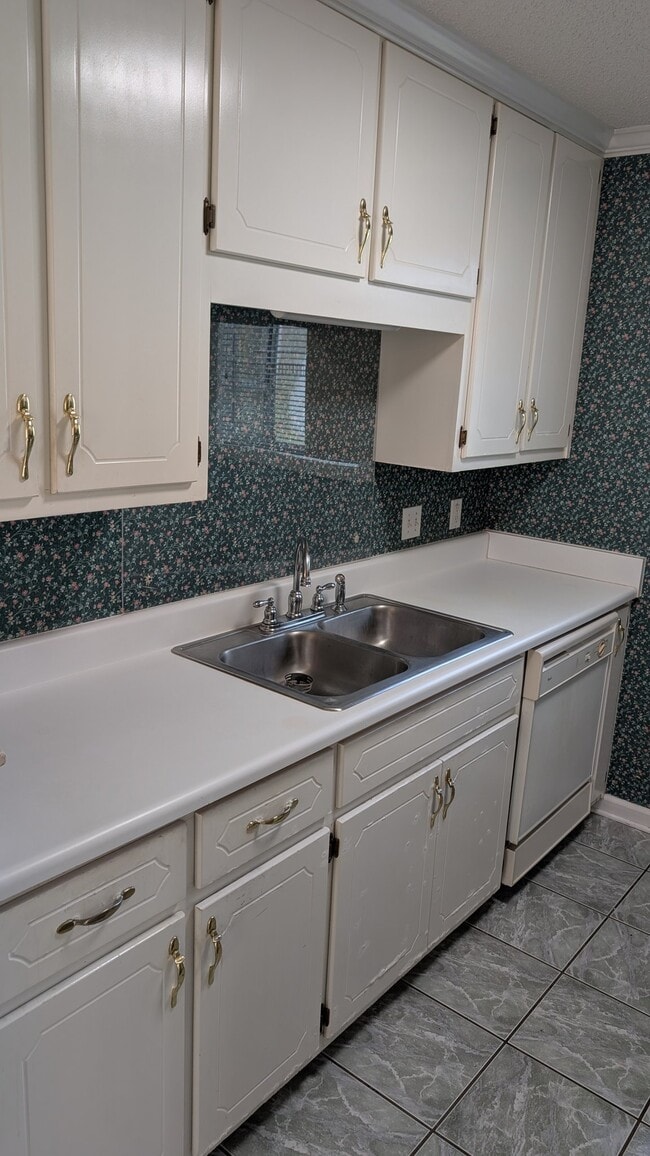 Photo - 64 Woodfield Pl