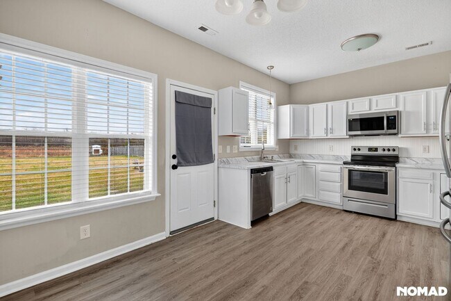 Photo - 123 Hardin Dr