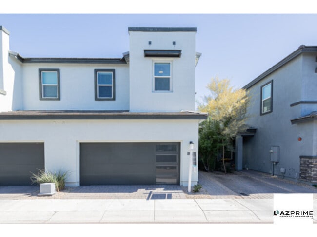 Photo - Stunning 3/2.5 Phoenix Townhouse in Gated ...
