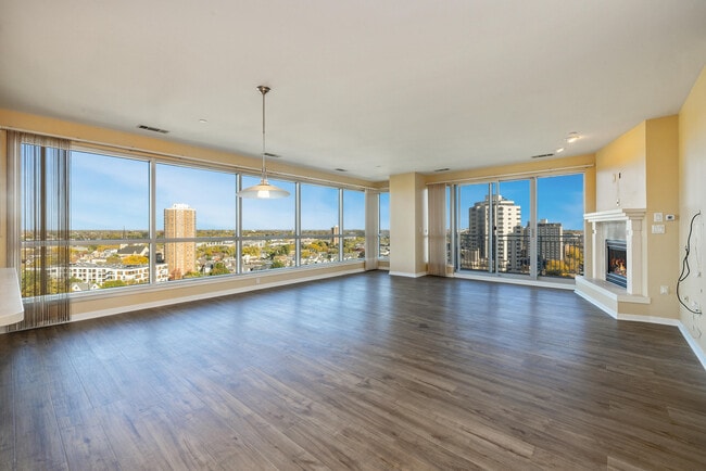 Photo - 1522 N Prospect Ave