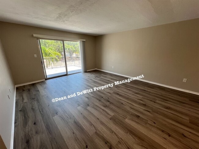 Photo - 1 Bed/1 Bath - Unit 17 Unit 17