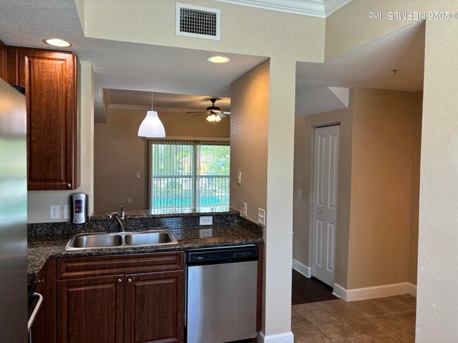 Building Photo - 9745 Touchton Rd Unit 2024