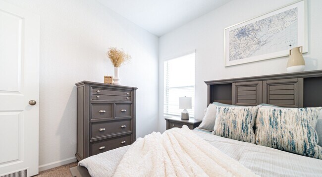 Photo - 9730 Kilkenny St