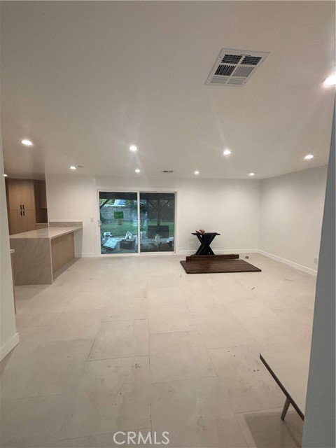 23453 Mobile St