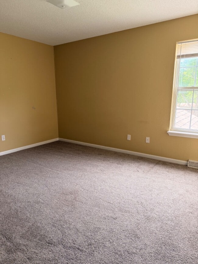 Photo - 205 E Johnson Ave
