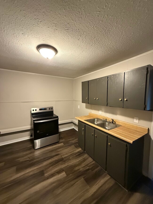 Photo - 616-622 14th St Quadplex