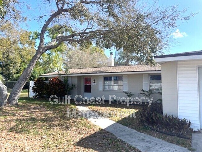 Photo - 7464 Cass Cir