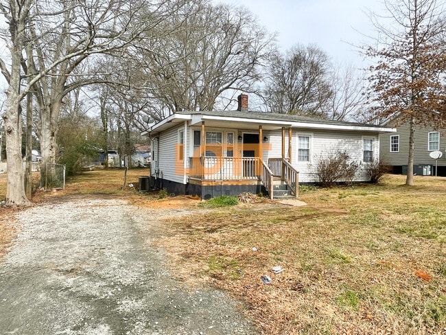 Photo - 206 Wilbanks St