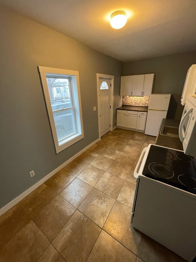 Photo - 111 River St Unit 3