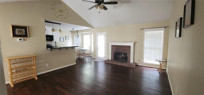 Photo - 3024 Lexington Ave