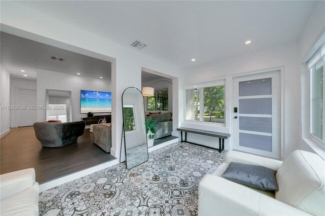 Photo - 125 NW 88th St