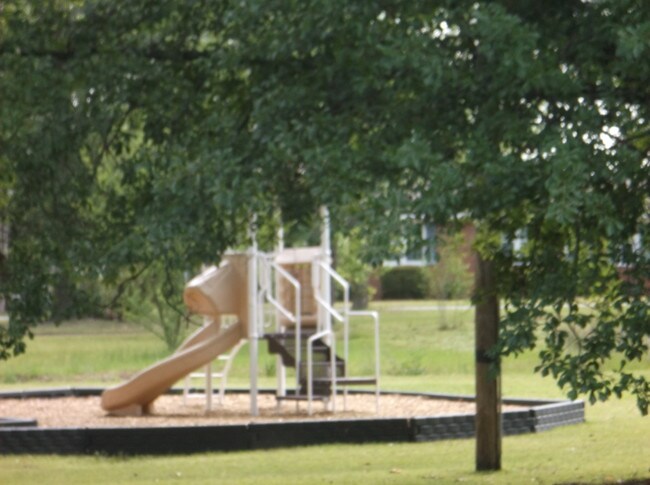 Photo - Heritage Oaks