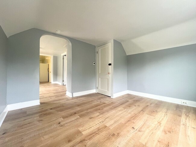Photo - 46 Hawley St Apartamento Unidad 2- Upper