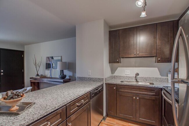 Ridgewood Apartments