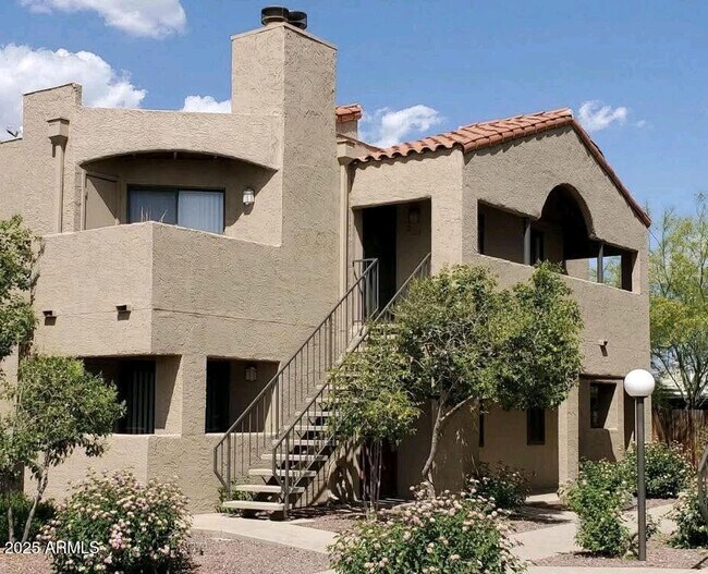 Photo - 1745 E Glenn St Unidad Apt 220