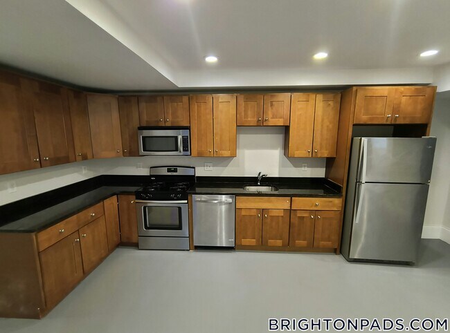 Photo - 29 Commonwealth Terrace Unit B