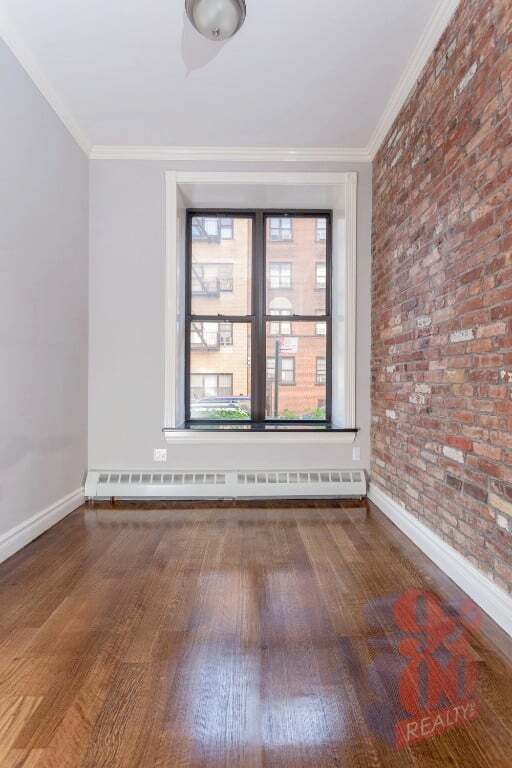 Photo - 219 E 28th St Unidad 1A