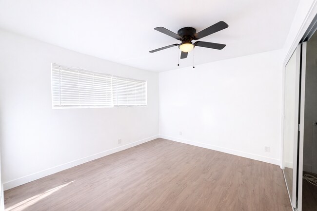 Photo - 6556 Lamirada Ave