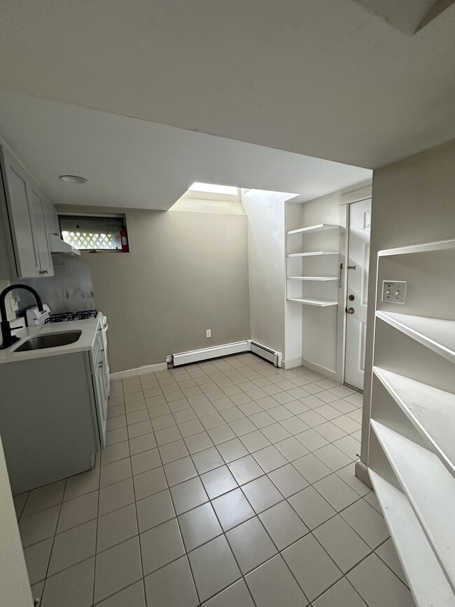 Photo - 12 Newport Rd Unit Studio Apartment