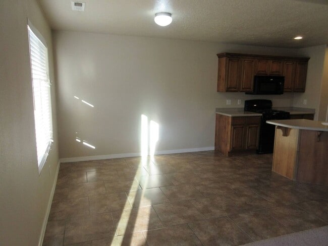 Photo - Move-In Discount!! 3 bed 2 bath - Twin home in Lamplight