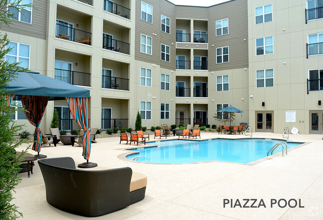 Building Photo - Piazza on West Pine Rental