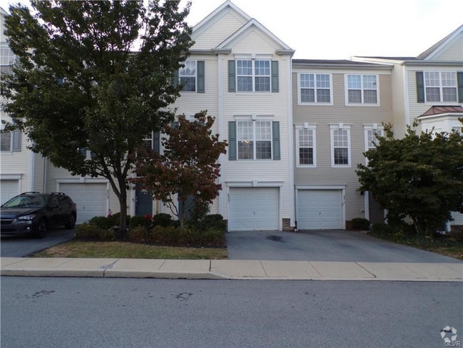 Building Photo - 8521 Gateway Rd Rental