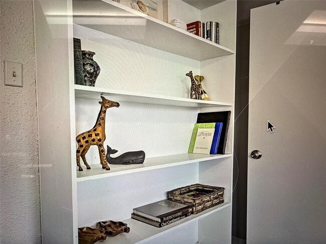 Photo - 120 5th St Unit 1