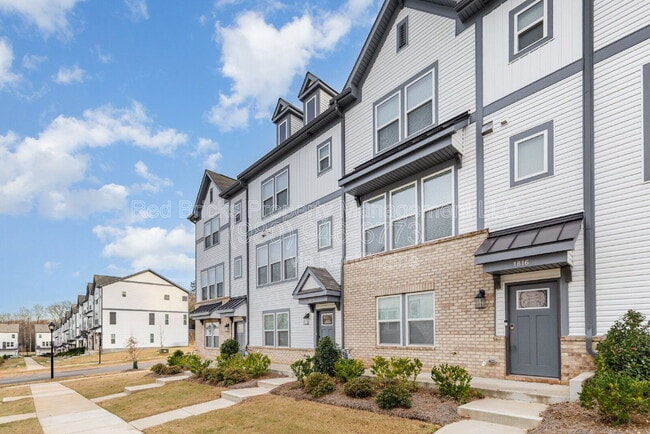 Photo - 1816 Blanche St