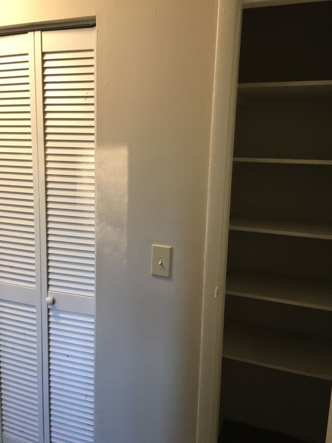 Photo - 2812 Larwill Ct