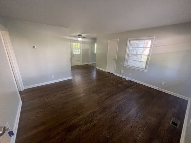 Photo - 2 bd 1 ba House