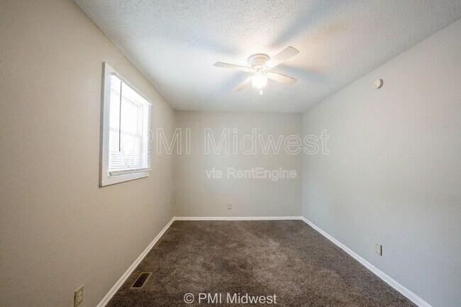 Photo - 824 Udell St