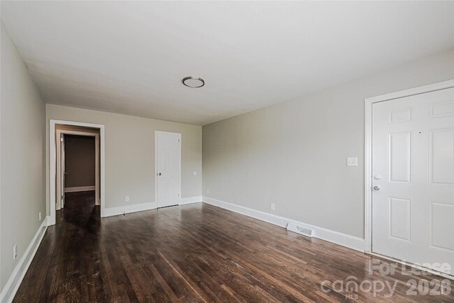 3429 Meredith Ave