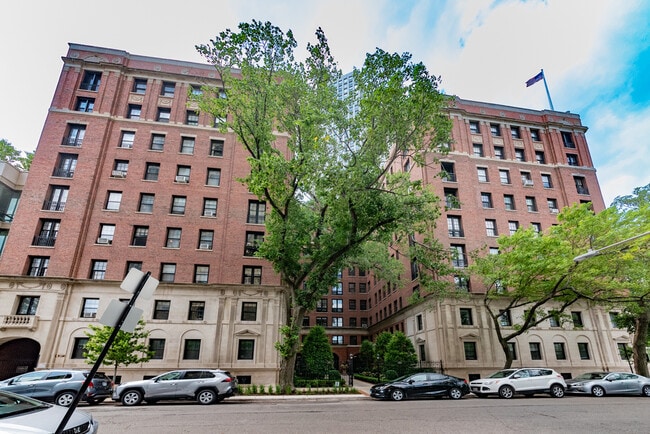 Building Photo - 400 W Deming Pl Unit 2P