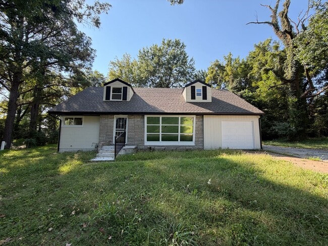 Building Photo - 13091 Lakeridge Dr