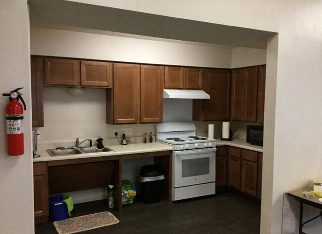 Photo - 402 Hinojosa Dr